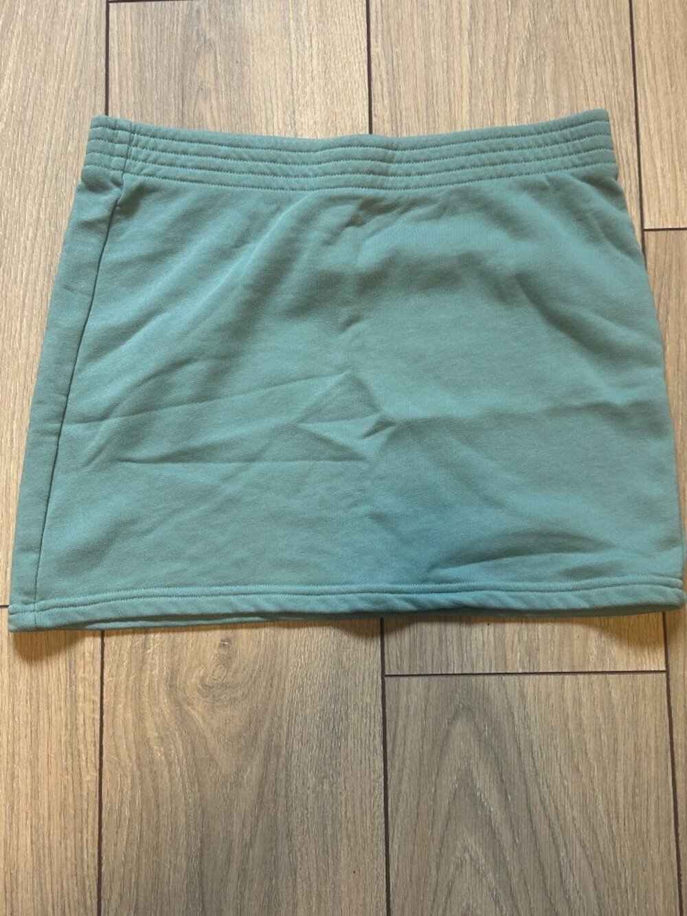 Aritzia TNA Sweat Skirt